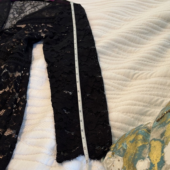 Express Black and Cream Lace Mini Dress Size 8 - Picture 12 of 13